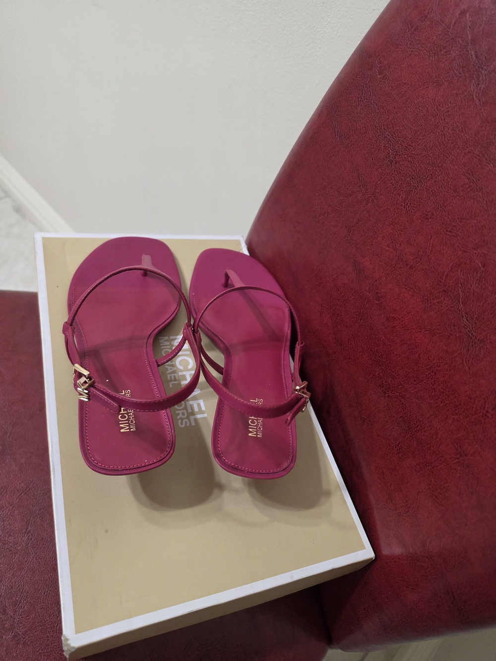 Michael Kors Fuchsia Pink T-Strap Sandals with Gold Hardware